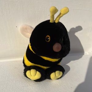 Bumble Bee Plushie